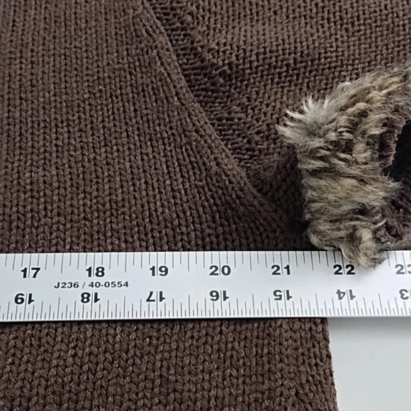 Daisy Fuentes Brown Button-up 3/4 Sleeve Faux Fur Trimmed Cardigan Jacket - Picture 6 of 17